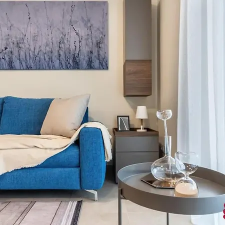 Διαμέρισμα Stilicone 15 - Luxury Apt 4d