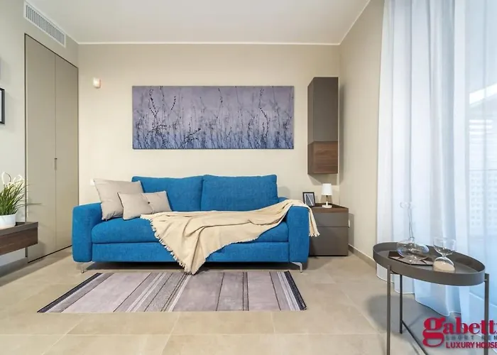 Stilicone 15 - Luxury 4d Apartament *