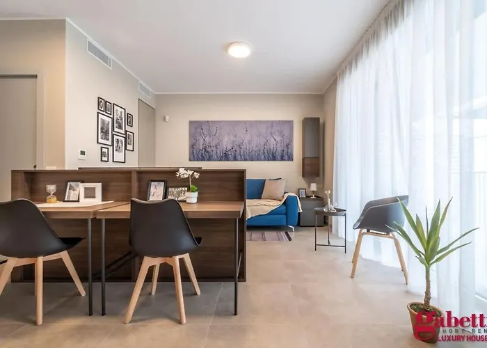 Stilicone 15 - Luxury 4d Apartament *